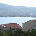 דירה By The Sea Pag - 6411