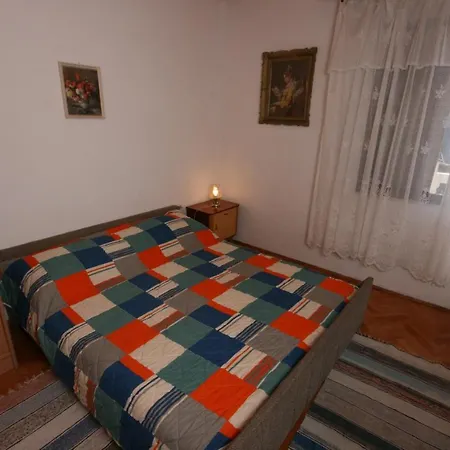 Apartments By The Sea Pag - 6411 Pag Town