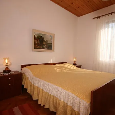 Apartments By The Sea Pag - 6411