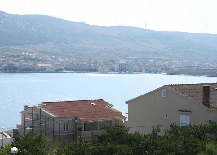 Apartman Apartments By The Sea Pag - 6411