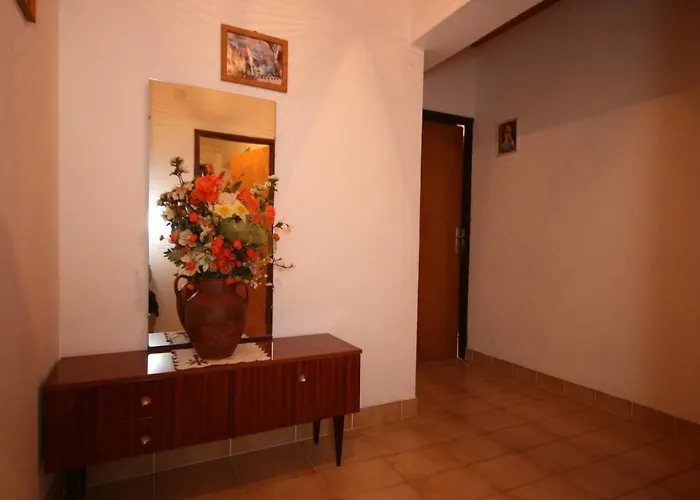 Apartman Apartments By The Sea Pag - 6411